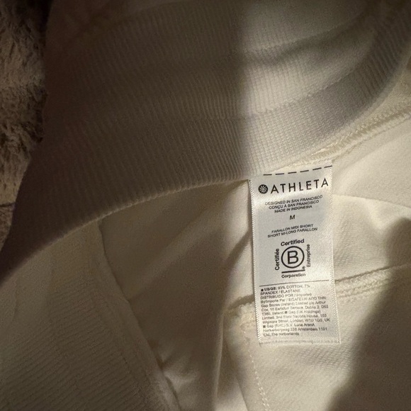 Athleta Farallon Midi Shorts - Picture 7 of 7